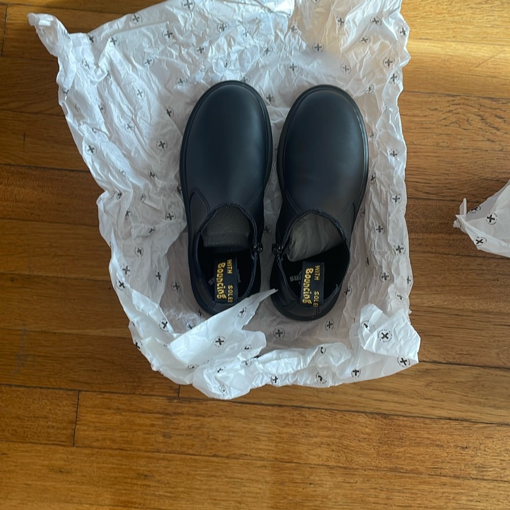 Dr. Marten kid chelsa boot
